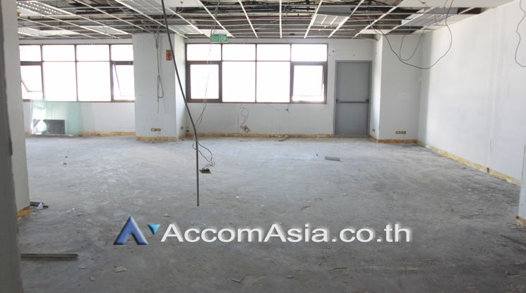  1  Office Space For Rent in Charoen Nakhon ,Bangkok BTS Krung Thon Buri at Thai Sri Tower AA13710